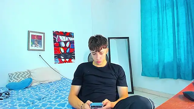 Snapshot of AlessandroDybala chatting on May 12, 2026, 12:22 pm AlessandroDybala online show from May 12, 2026, 12:22 pm