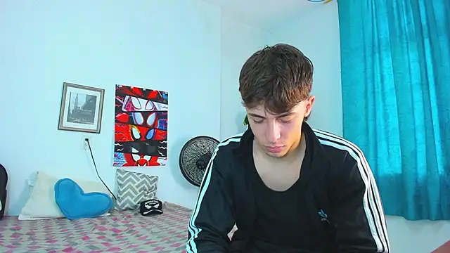 Snapshot of AlessandroDybala chatting on April 19, 2026, 12:06 pm AlessandroDybala online show from April 19, 2026, 12:06 pm