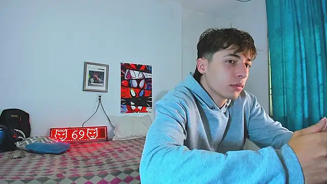 Snapshot of AlessandroDybala chatting on April 26, 2026, 12:13 pm AlessandroDybala online show from April 26, 2026, 12:13 pm