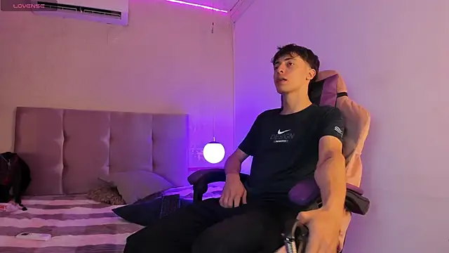 AlessandroDybala online show from March 4, 2025, 12:01 pm