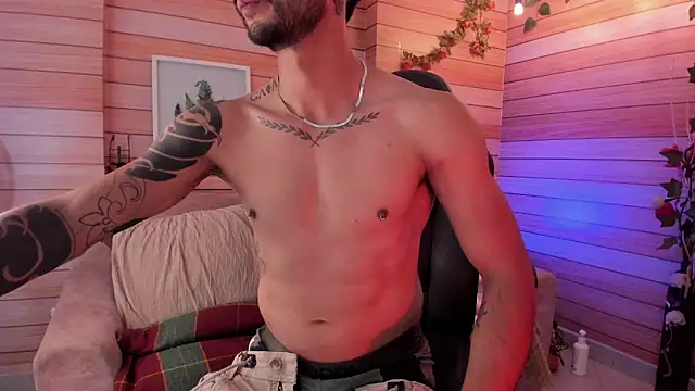 Tom cooper  online show from March 18, 2025, 1:12 pm