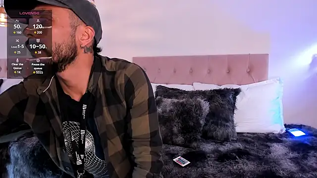 Tom cooper  online show from September 13, 2025, 12:27 pm