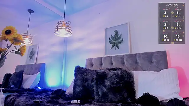 Tom cooper  online show from September 28, 2025, 12:01 pm