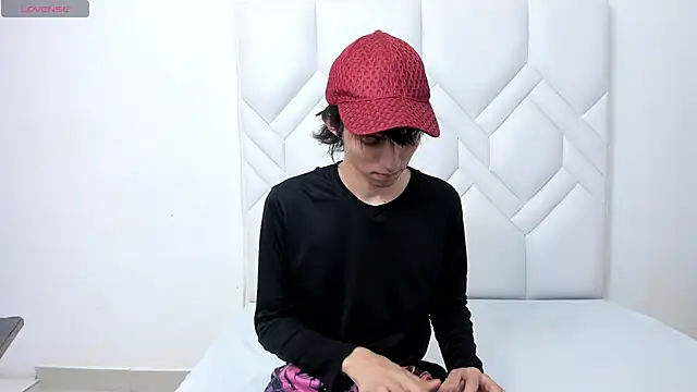 JeanRam18 online show from September 12, 2025, 7:57 pm