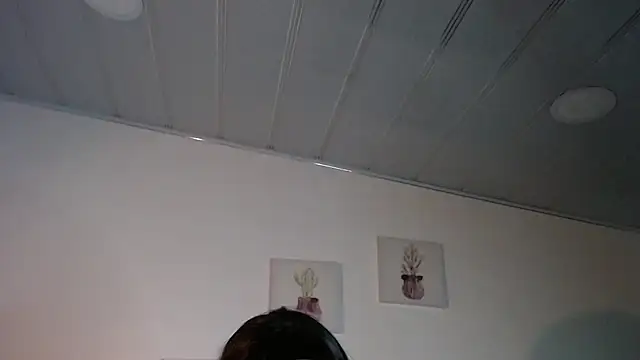 candy lux  online show from February 28, 2025, 1:14 pm