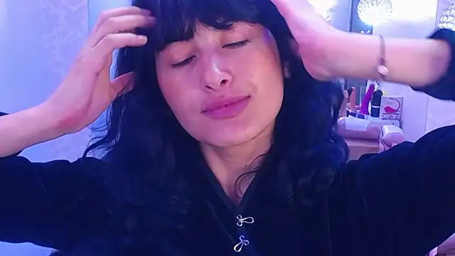 candy lux  online show from January 11, 2025, 8:10 pm