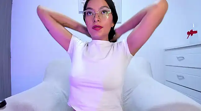 barbie brunette3 online show from March 4, 2025, 12:50 am