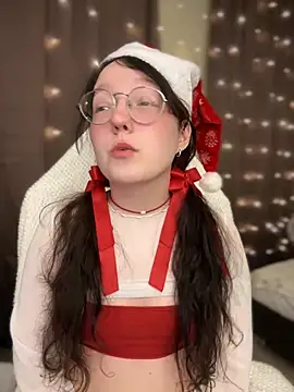 emigooflordXD online show from December 25, 2024, 2:13 pm