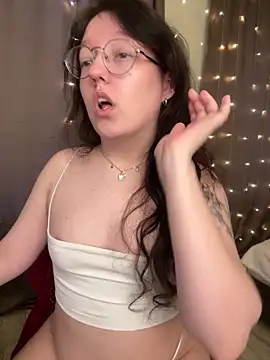 emigooflordXD online show from February 7, 2025, 7:07 am