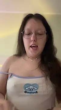 Snapshot of emigooflordXD chatting on June 14, 2026, 5:47 pm emigooflordXD online show from June 14, 2026, 5:47 pm