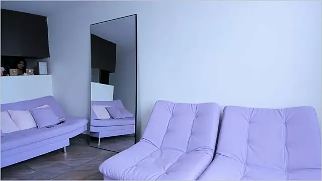 Snapshot of Lauren_A chatting on September 17, 2025, 3:36 pm Lauren A online show from September 17, 2025, 3:36 pm