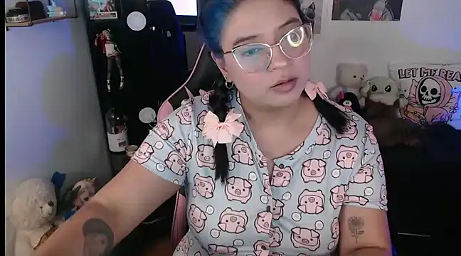 mollyshake1 online show from January 15, 2025, 2:17 am