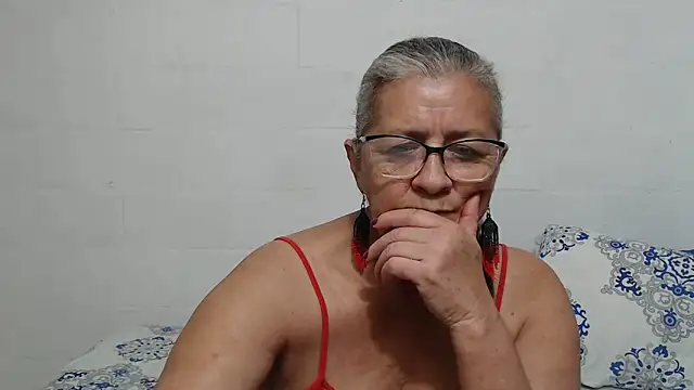 candy mature  online show from November 10, 2025, 10:26 pm