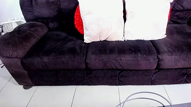 Snapshot of yiauana chatting on March 17, 2025, 11:46 pm yiauana online show from March 17, 2025, 11:46 pm