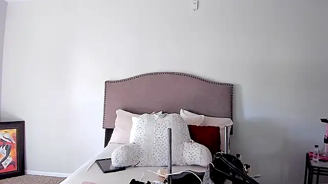 Snapshot of yiauana chatting on October 18, 2025, 7:05 pm yiauana online show from October 18, 2025, 7:05 pm