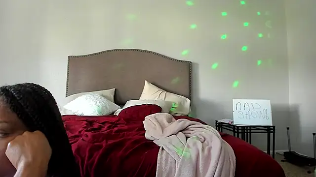 Snapshot of yiauana chatting on September 25, 2025, 4:13 pm yiauana online show from September 25, 2025, 4:13 pm