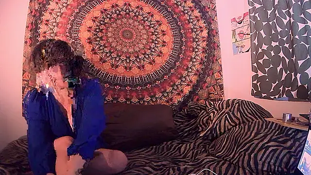 HeyyImHarlowe online show from March 7, 2026, 6:09 am