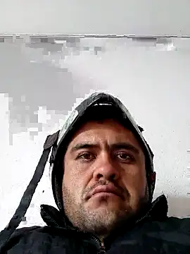 Snapshot of crowten chatting on January 15, 2026, 3:26 pm crowten online show from January 15, 2026, 3:26 pm