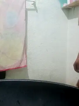 Snapshot of crowten chatting on February 21, 2025, 6:29 am crowten online show from February 21, 2025, 6:29 am