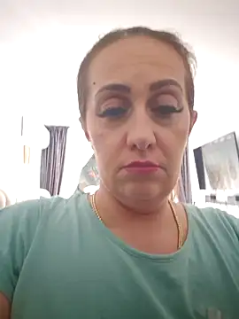 AvaLloyd online show from March 20, 2025, 12:54 pm