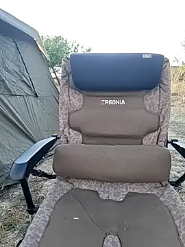 AvaLloyd online show from September 20, 2025, 5:56 am