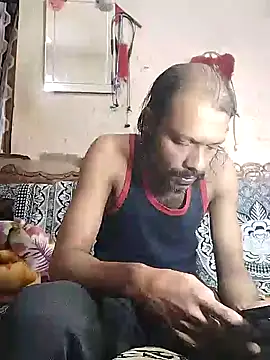 BadBoySmoker7070 online show from November 30, 2025, 2:56 am