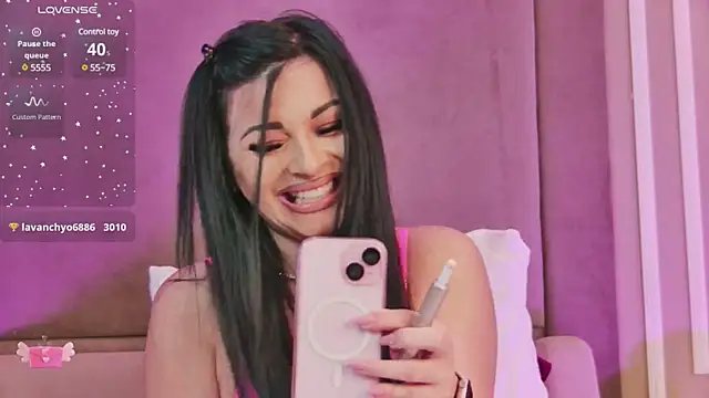 EmilyColle  online show from March 21, 2025, 8:17 am