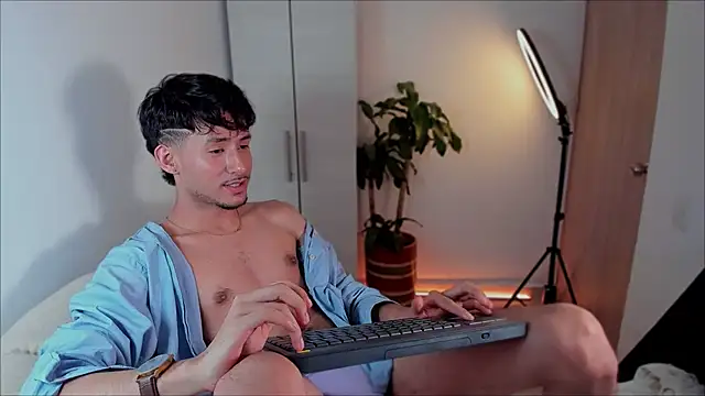 dimitri targaryen online show from January 8, 2025, 6:52 am