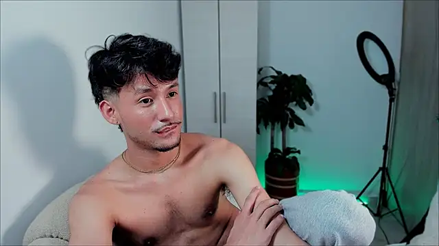 dimitri targaryen online show from January 22, 2025, 7:14 am