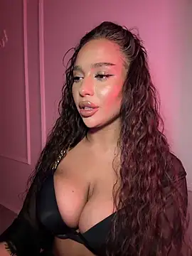 Snapshot of CardiSweetBaby chatting on November 16, 2025, 5:39 pm CardiSweetBaby online show from November 16, 2025, 5:39 pm