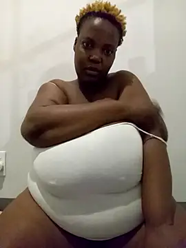 Snapshot of LUSTFULBOOBSS chatting on March 10, 2025, 10:24 pm LUSTFULBOOBSS online show from March 10, 2025, 10:24 pm