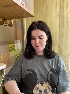 Karolina llove online show from March 3, 2025, 11:22 am