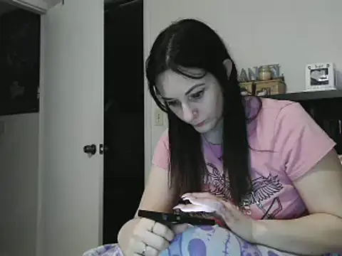 CrystalLakeXO online show from March 11, 2025, 7:57 am