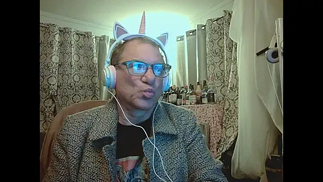 Snapshot of coryassman chatting on June 26, 2026, 5:46 am coryassman online show from June 26, 2026, 5:46 am