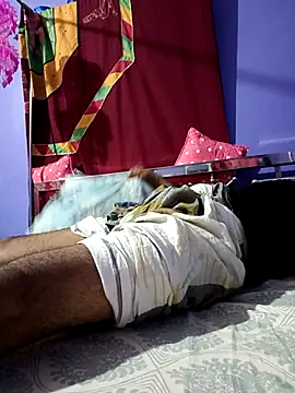 model yesx online show from April 13, 2026, 5:17 pm