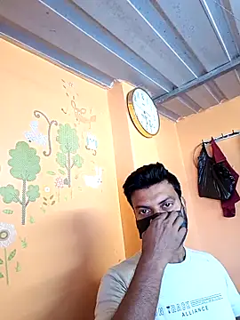 model yesx online show from March 7, 2025, 4:02 am