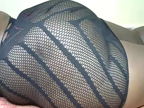 tilda naughty online show from February 21, 2025, 9:43 pm