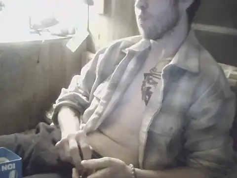 Snapshot of Irishman9077 chatting on October 17, 2025, 8:17 am Irishman9077 online show from October 17, 2025, 8:17 am