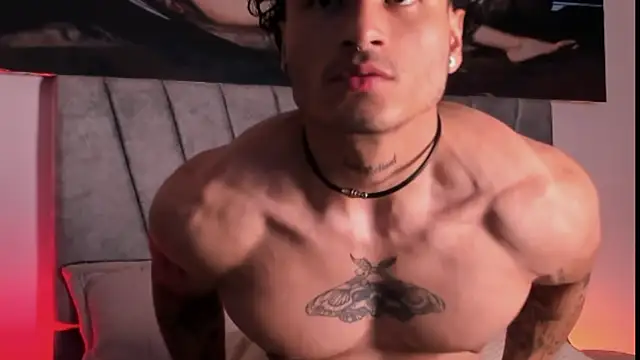 Thomas Fit1 online show from December 22, 2025, 2:33 am