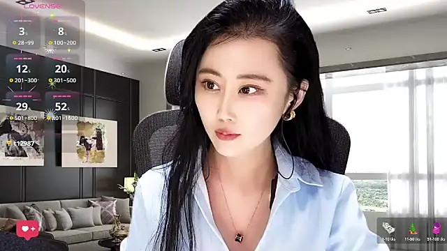 W-E-N-123 online show from October 19, 2025, 11:51 pm