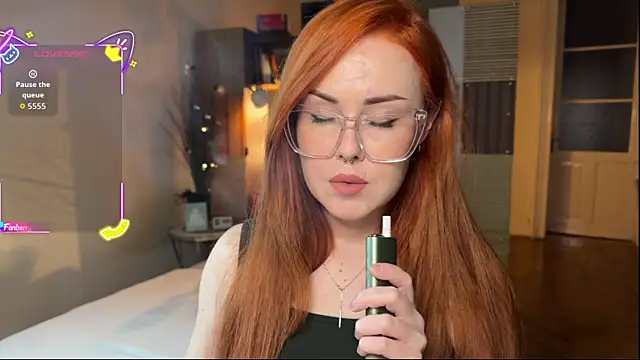 Snapshot of Sargonium999 chatting on November 17, 2025, 7:51 pm Sargonium999 online show from November 17, 2025, 7:51 pm