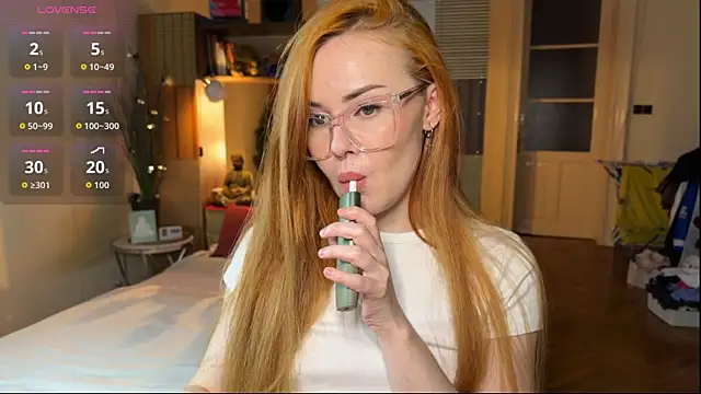 Snapshot of Sargonium999 chatting on November 8, 2025, 7:28 pm Sargonium999 online show from November 8, 2025, 7:28 pm