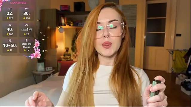 Snapshot of Sargonium999 chatting on November 7, 2025, 7:51 pm Sargonium999 online show from November 7, 2025, 7:51 pm