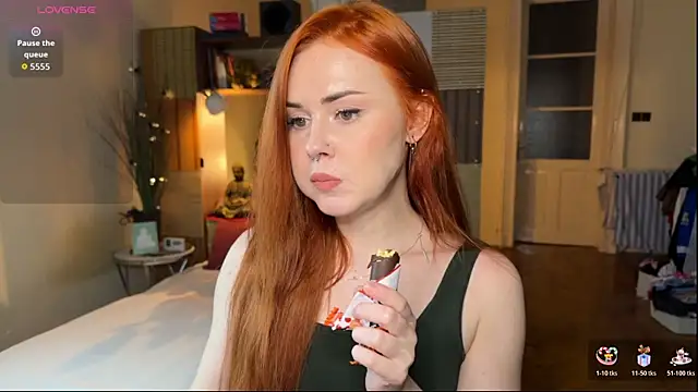 Snapshot of Sargonium999 chatting on November 18, 2025, 8:01 pm Sargonium999 online show from November 18, 2025, 8:01 pm