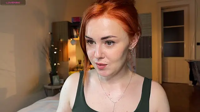 Snapshot of Sargonium999 chatting on September 15, 2025, 6:19 pm Sargonium999 online show from September 15, 2025, 6:19 pm