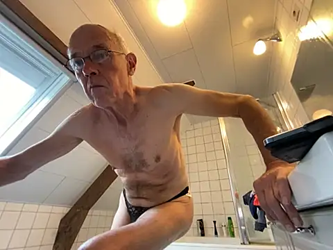 martxxxxx online show from September 18, 2025, 9:56 am