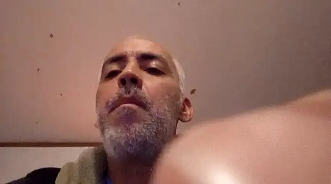 Xoc8  online show from March 20, 2025, 9:13 pm