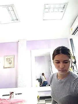 Snapshot of AnthonelaDuque chatting on March 17, 2025, 11:53 am AnthonelaDuque online show from March 17, 2025, 11:53 am