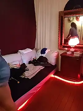 SelenaHouston online show from February 19, 2026, 5:37 am