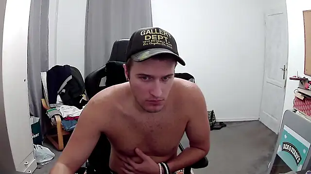 PKrisztian online show from October 6, 2025, 7:25 pm